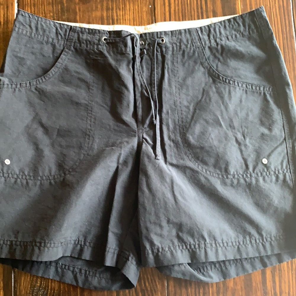 Women’s Columbia shorts